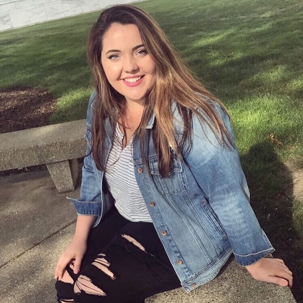 Meet your Posher, Lauren